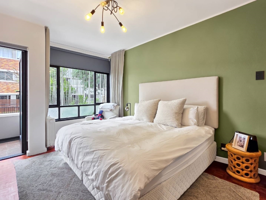 To Let 2 Bedroom Property for Rent in Sea Point Western Cape